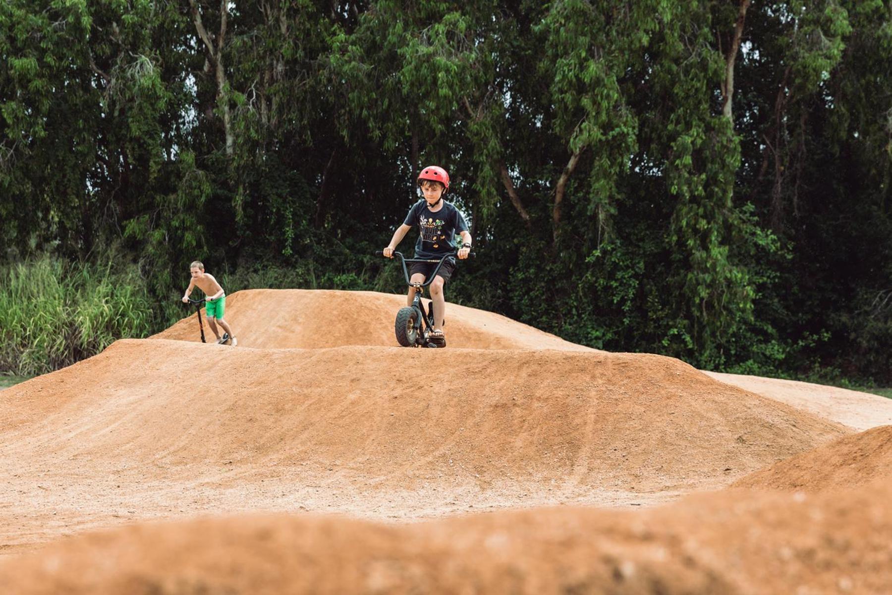 Tasman Holiday Parks - Rollingstone Exterior foto